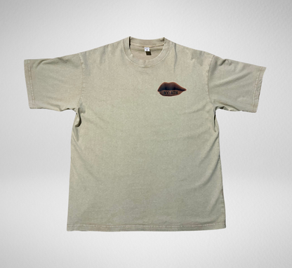 Kiss Me Tee